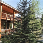 Luxury Mountain Lodge on the River 13